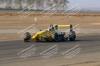 media/Oct-29-2022-CalClub SCCA (Sat) [[e05833b2e9]]/Around the Pits/